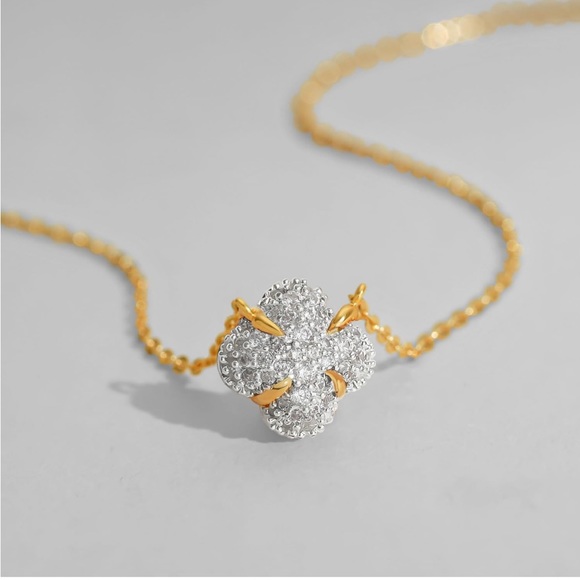 14K Gold Pendant Necklace - Picture 2 of 5